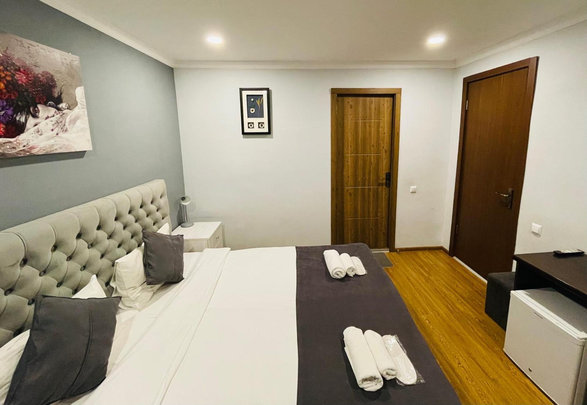 Book Hotel Tbilisi Exterior photo